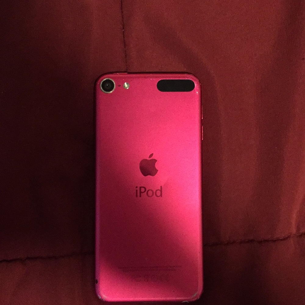 iPod Touch - Picture 2 of 3